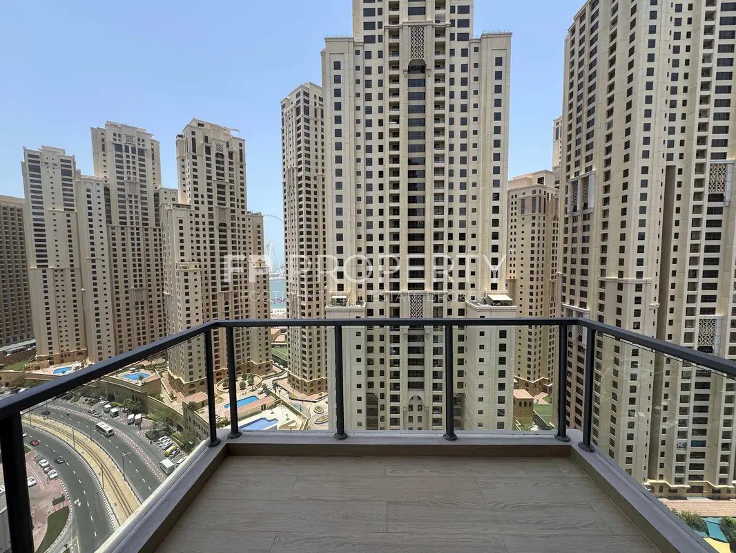 Marina View | Freshly Upgraded | Private Jacuzzi | Chiller Free
