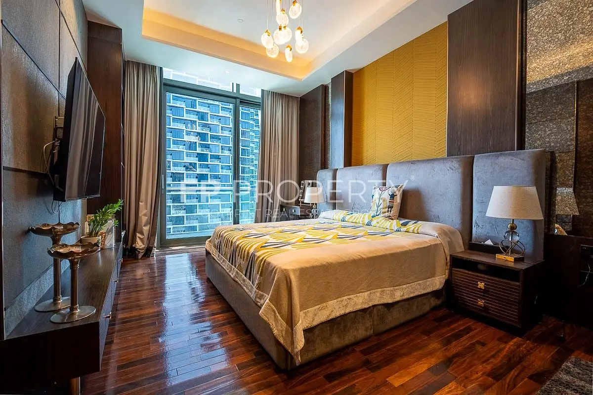 Full Burj Khalifa View | Fully Upgraded | Vacant