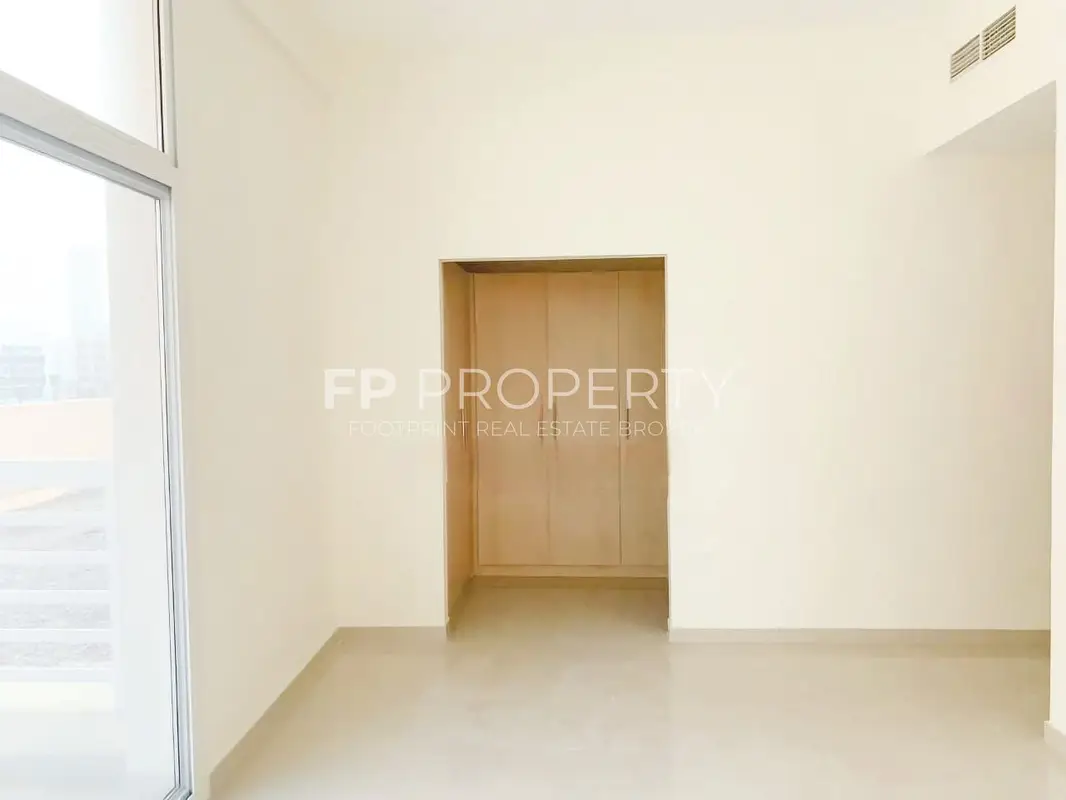 Spacious And Bright 1BHK For Rent In Madison Residences