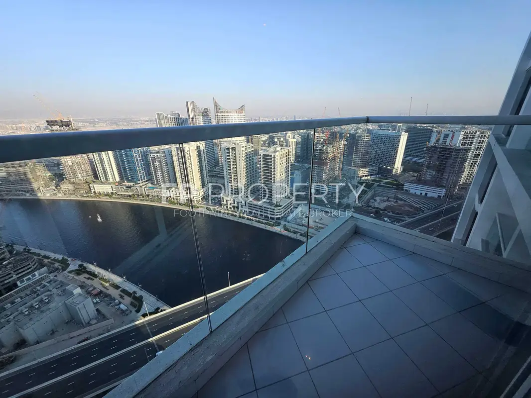 HIGH FLOOR | CANAL VIEW | FULLY FURNISHED