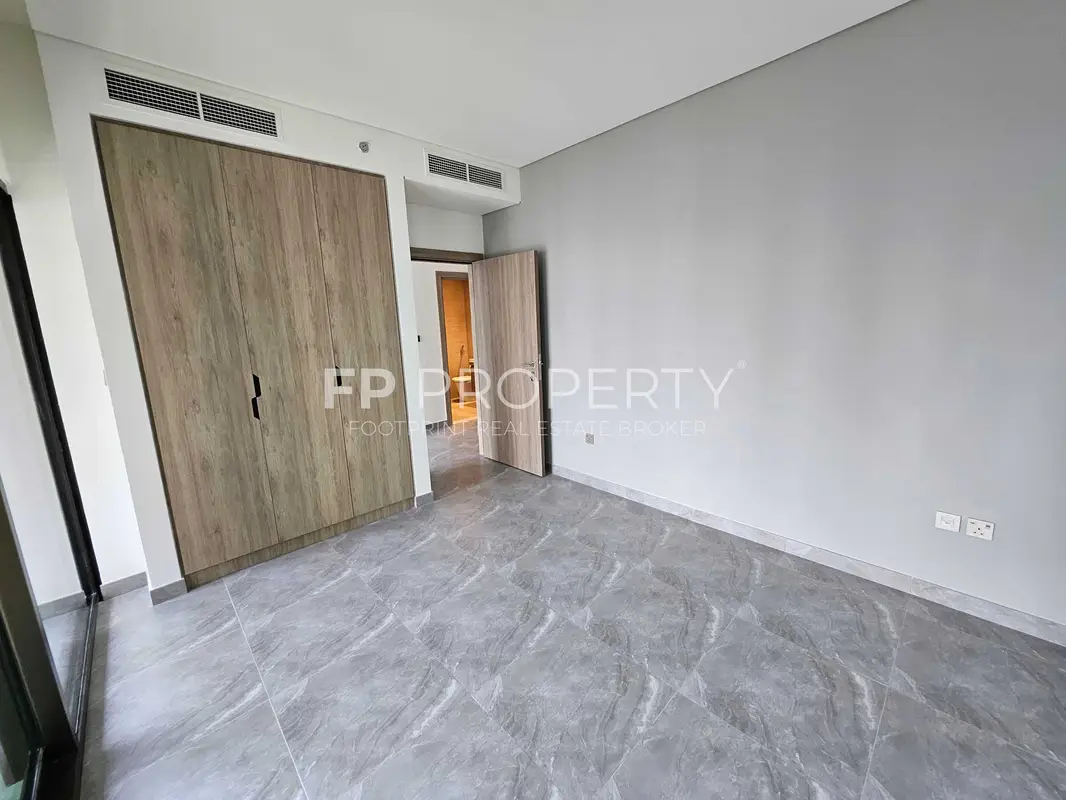 Luxury 1BR | Brand New | High Floor | Near Metro