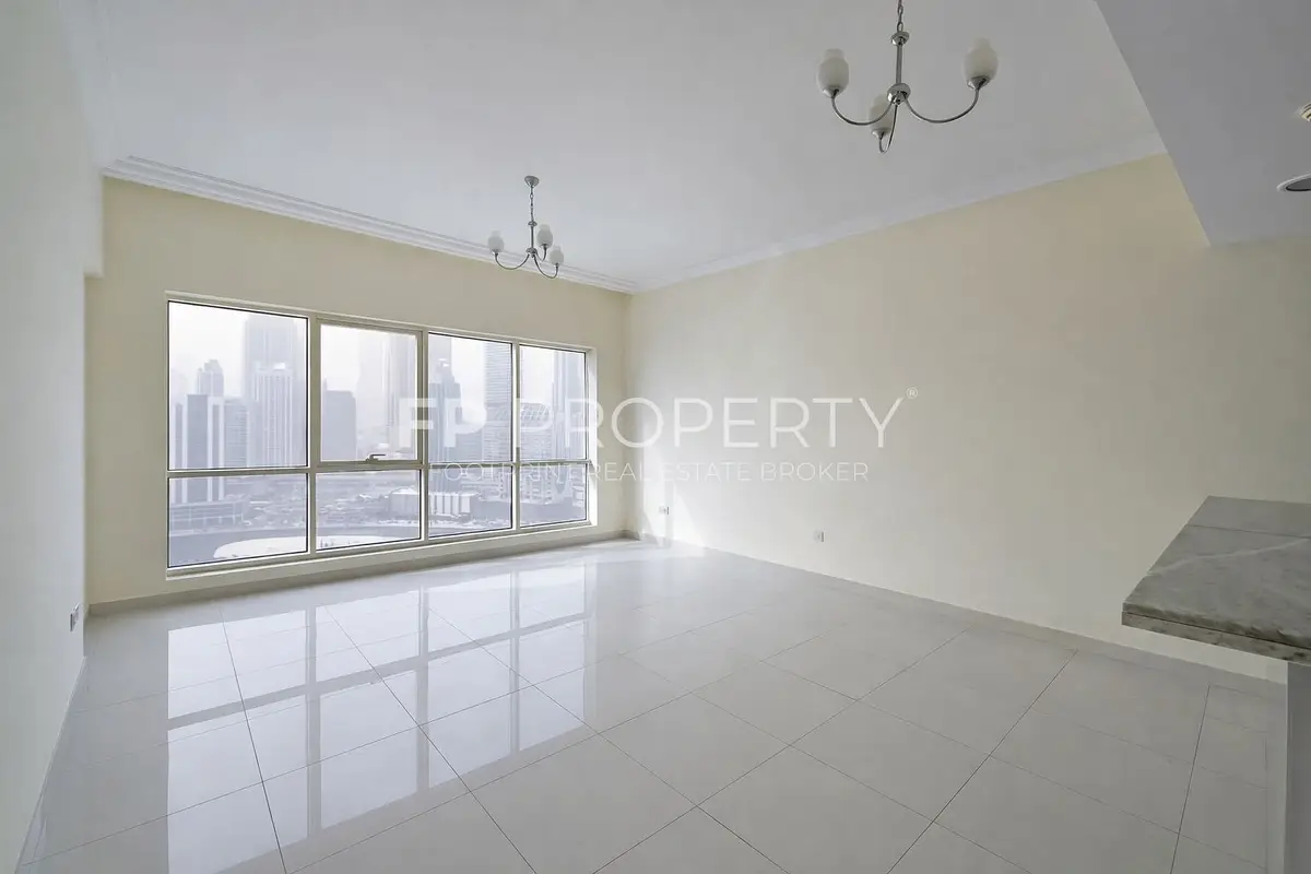 CANAL VIEW | PRIME LOCATION | 2BEDROOM