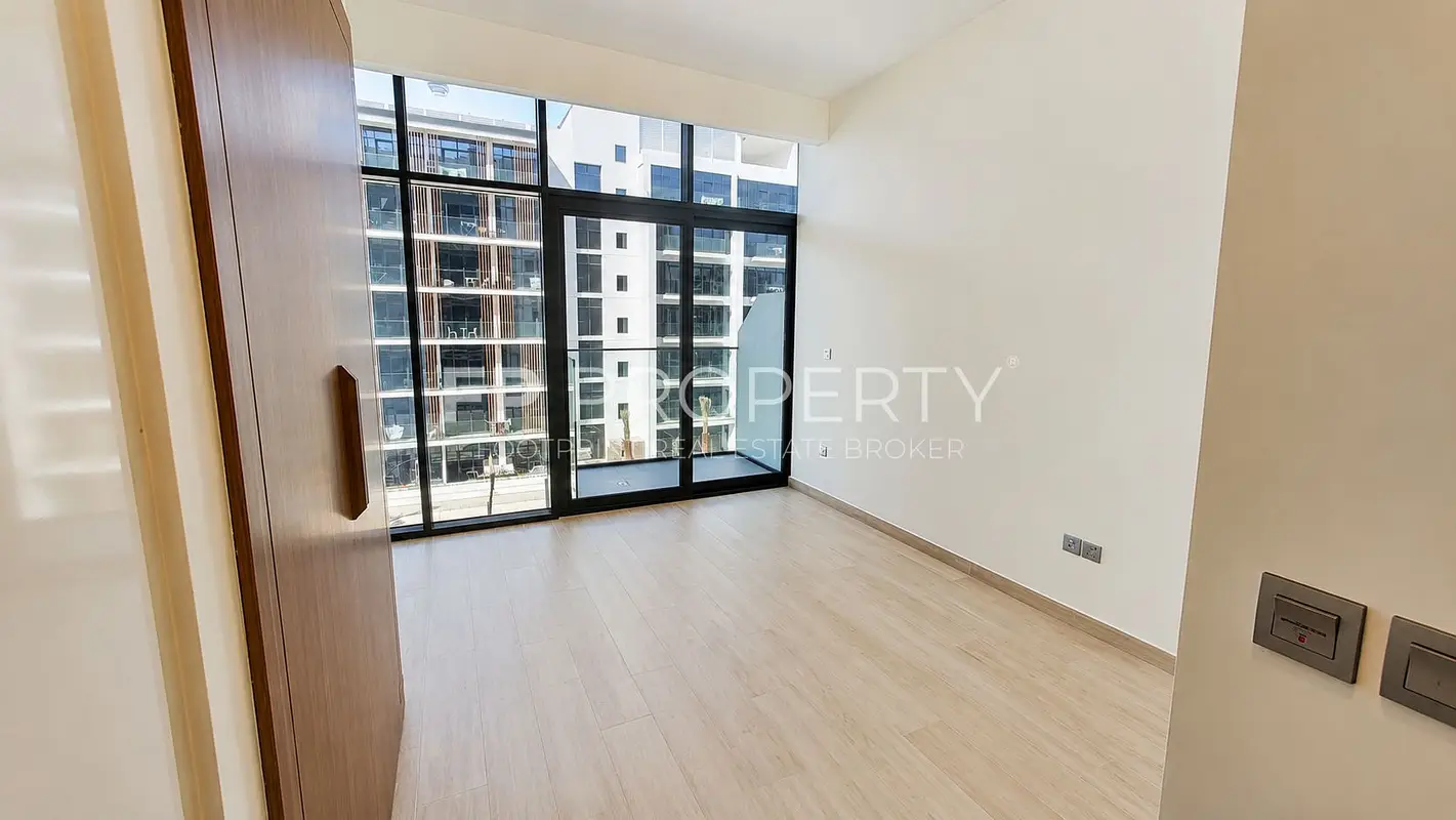 Studio | Ready to Move | Prime Location