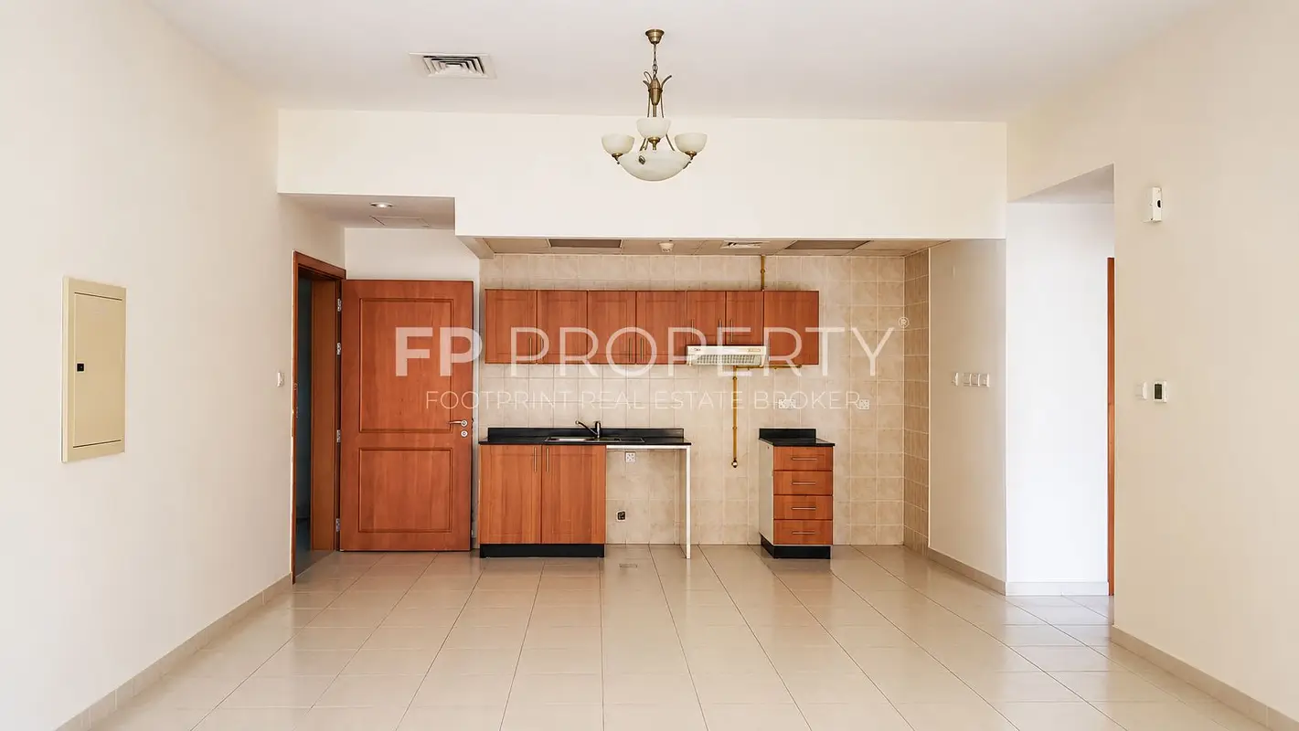1BR Apartment-Spacious Size-Mid Floor-Ready to Move