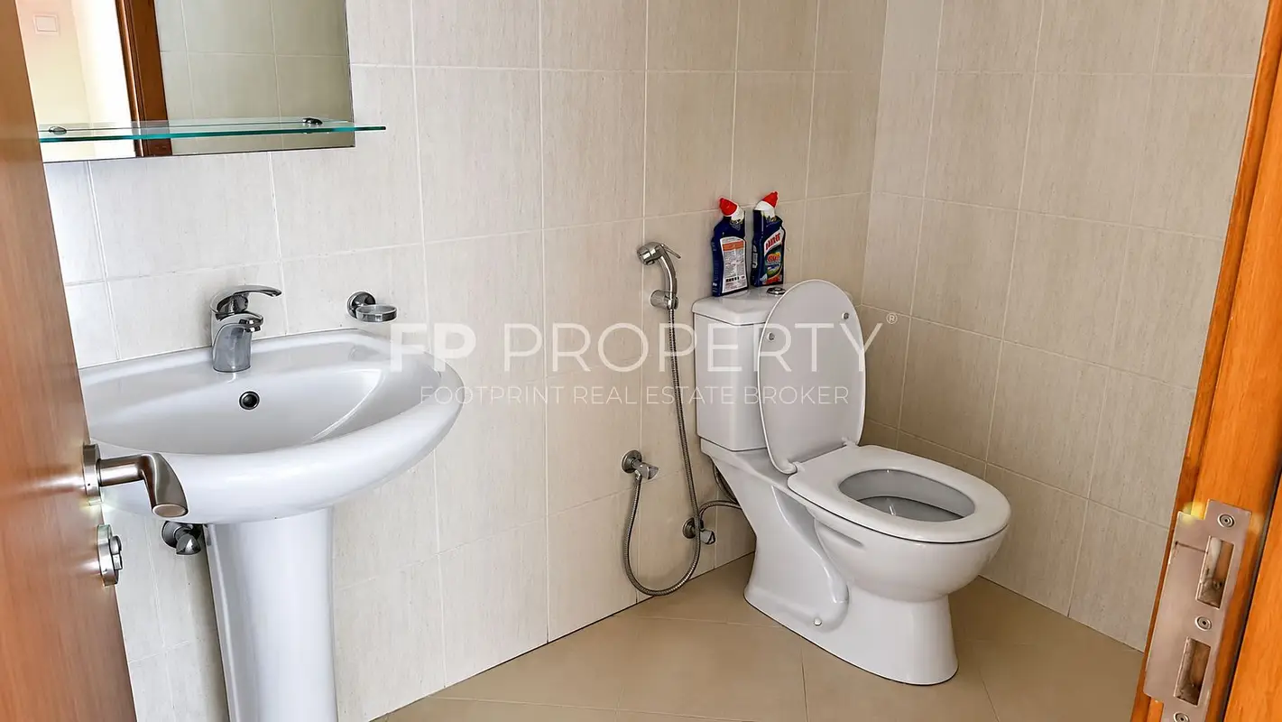 1BR Apartment-Spacious Size-Mid Floor-Ready to Move