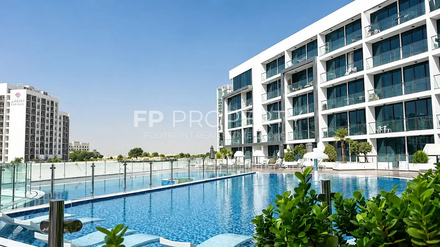Spacious And Bright Studio With Open View - Ready