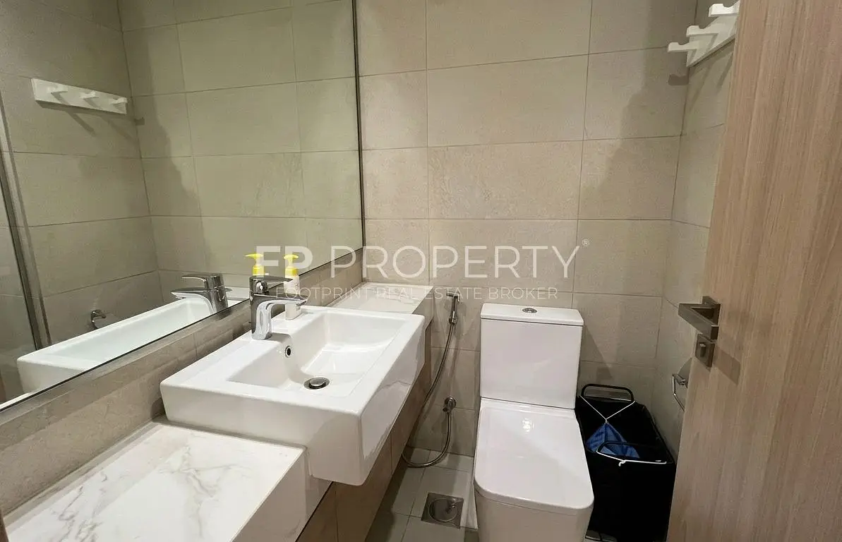 Spacious Studio Fully Furnished - Ready To Move In