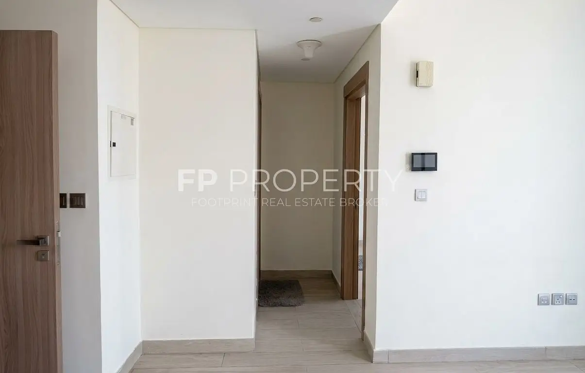 Spacious 1BR Apartment - Kitchen Appliances- Ready