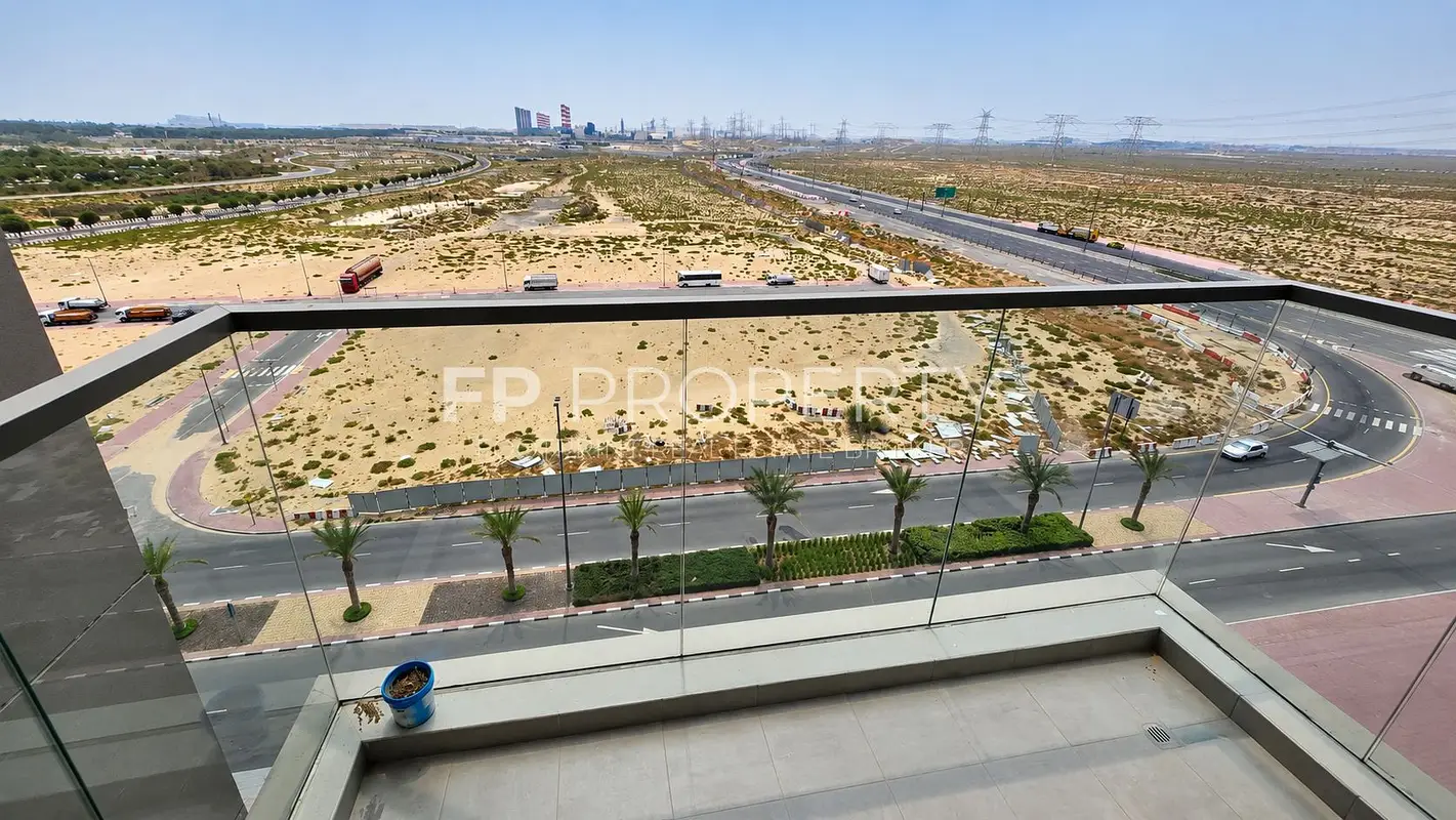 Furnished | Amazing Layout | Bright Unit