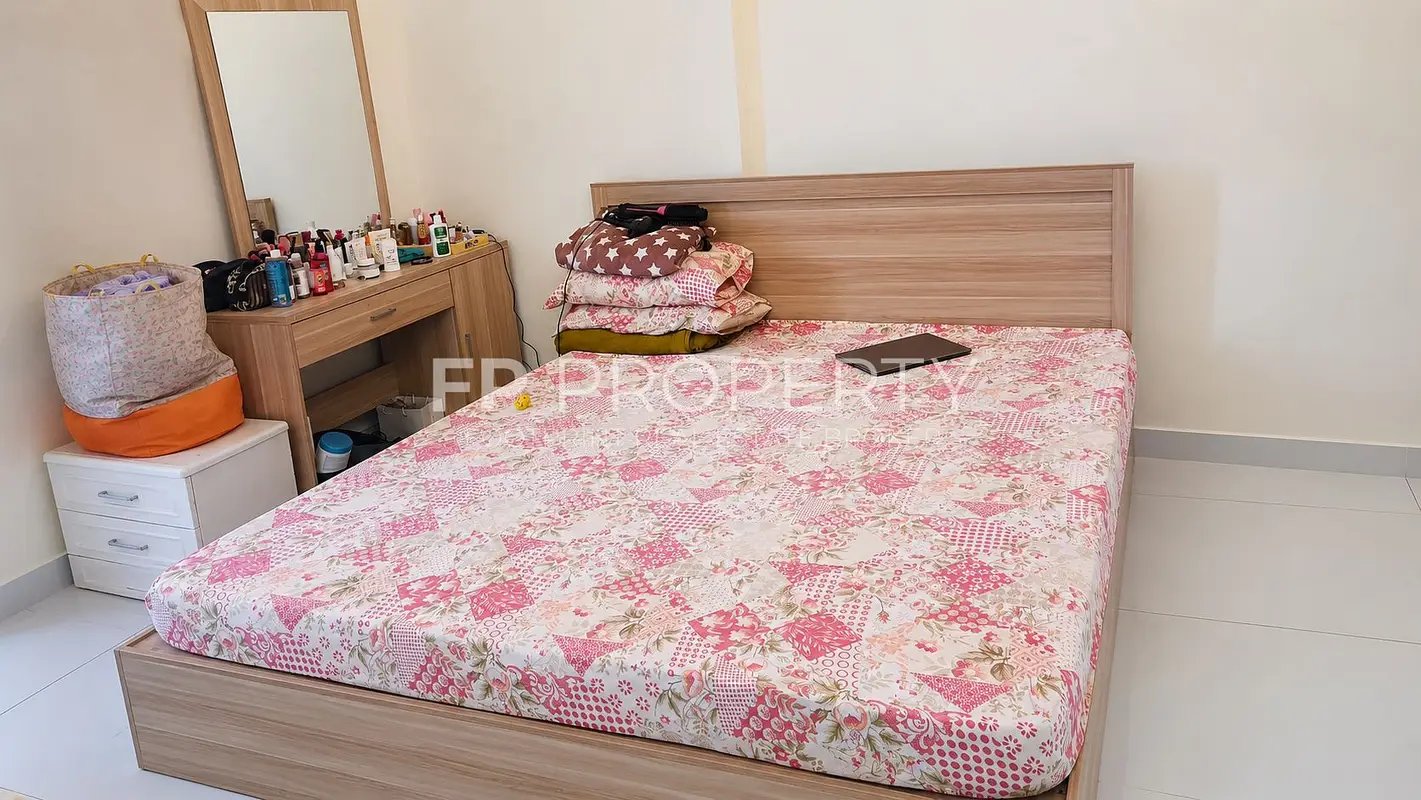Furnished | Amazing Layout | Bright Unit