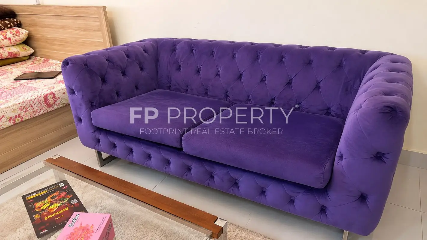Furnished | Amazing Layout | Bright Unit