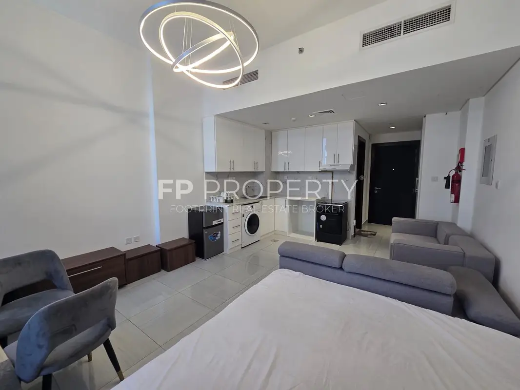 Bright and Spacious | Higher Floor | Open View