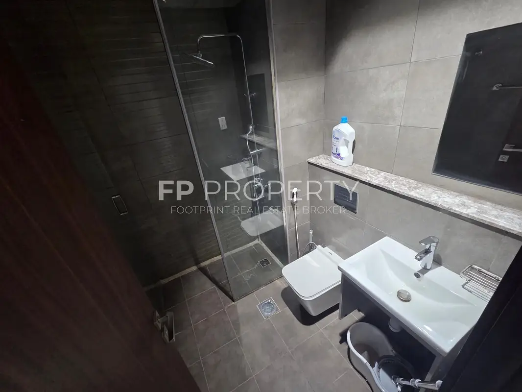 Bright and Spacious | Higher Floor | Open View