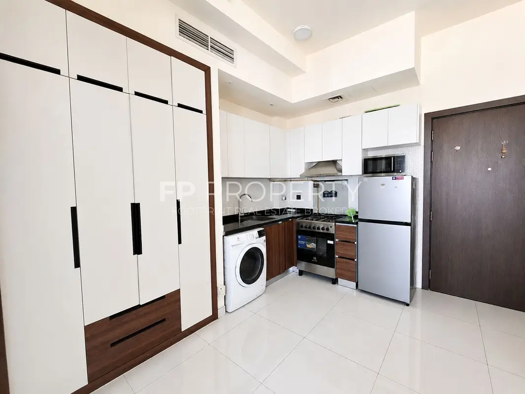 Fully Furnished | Open View | Mid Floor