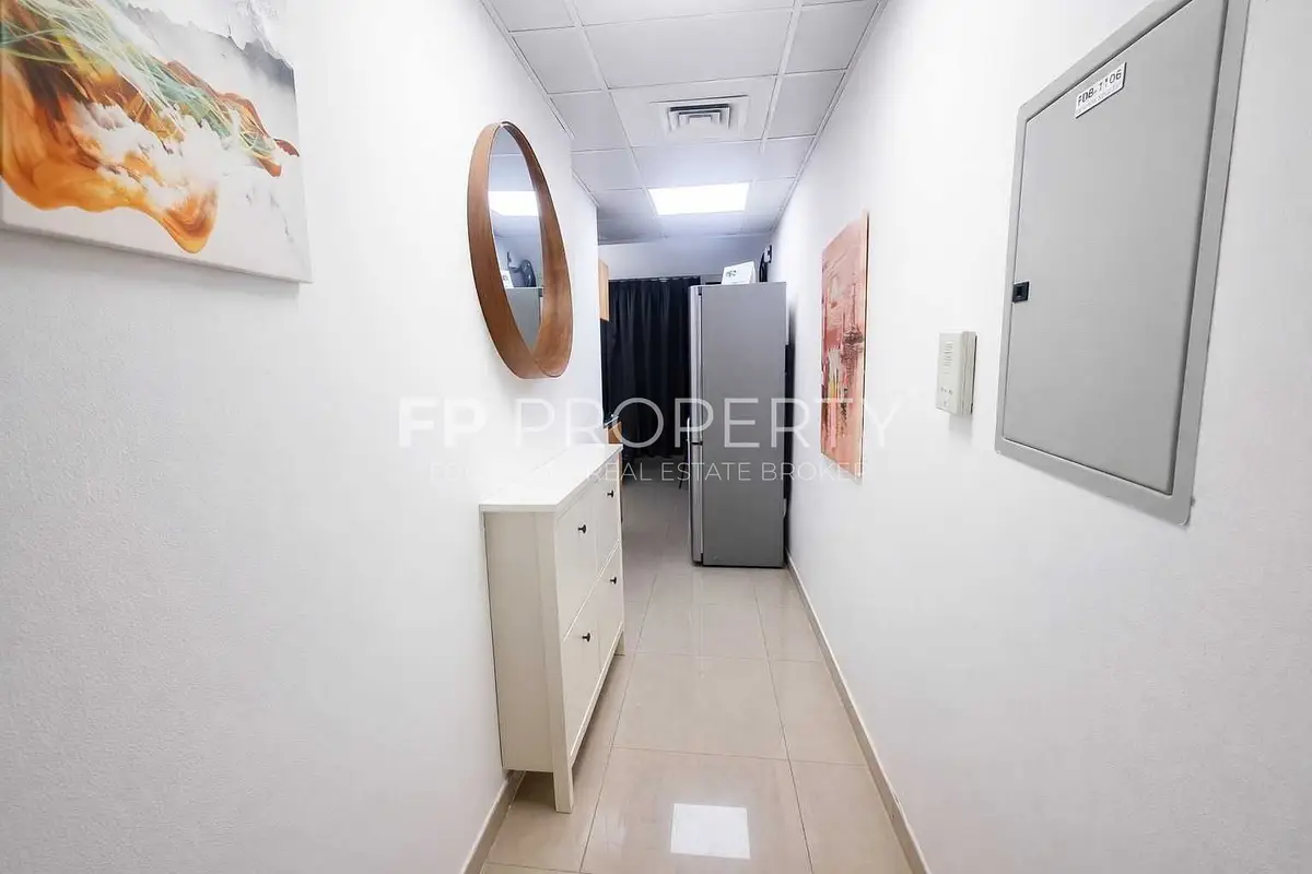 Golf Course View | Spacious Apartment | Bright unit