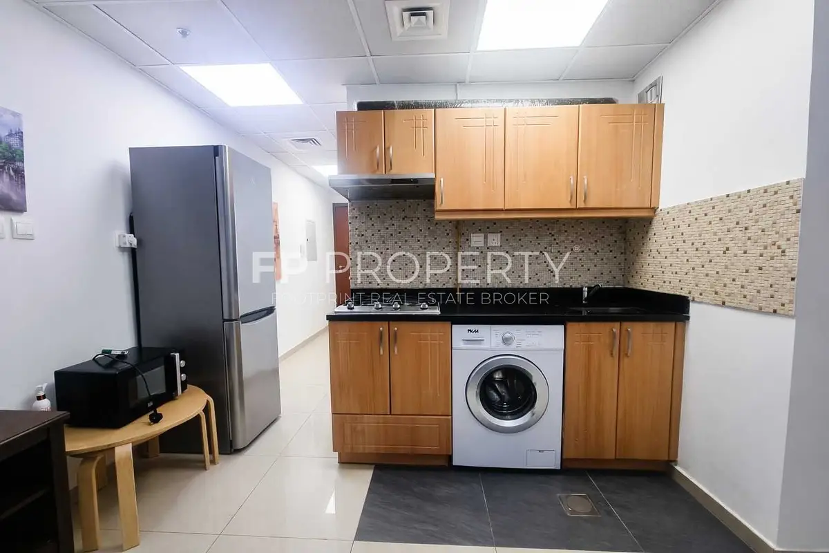 Golf Course View | Spacious Apartment | Bright unit