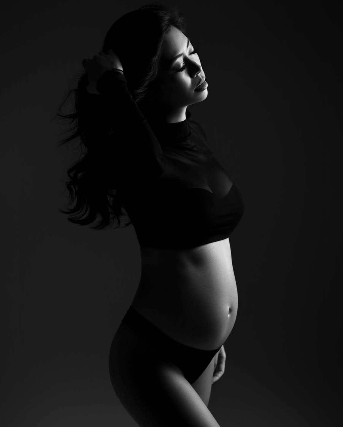 Maternity Portrait 23