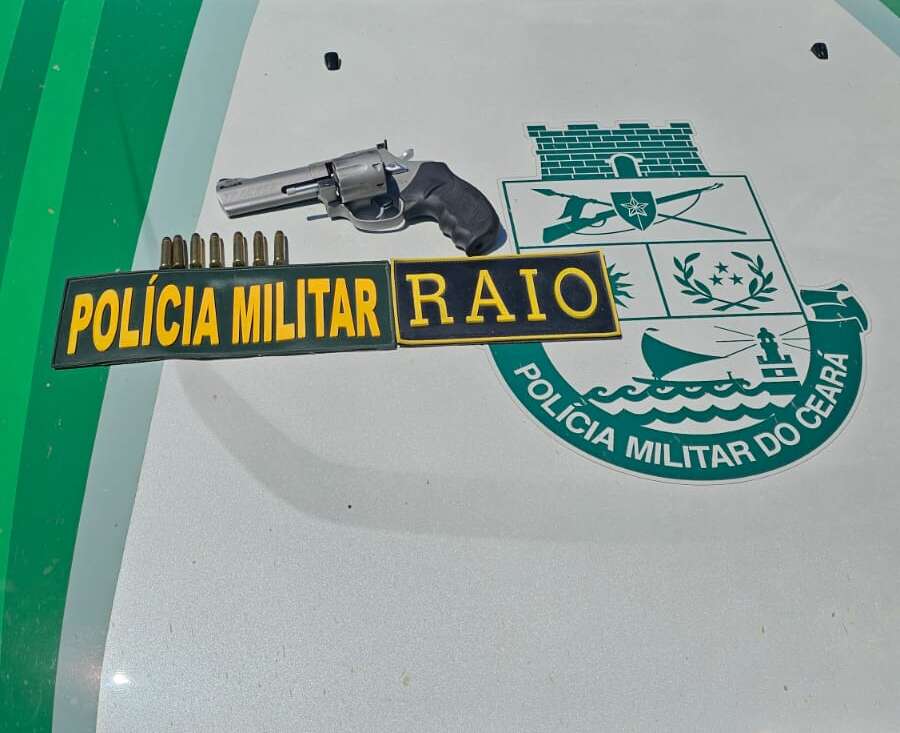 Polícia prende homem armado após denúncia de ameaças em Jaguaruana