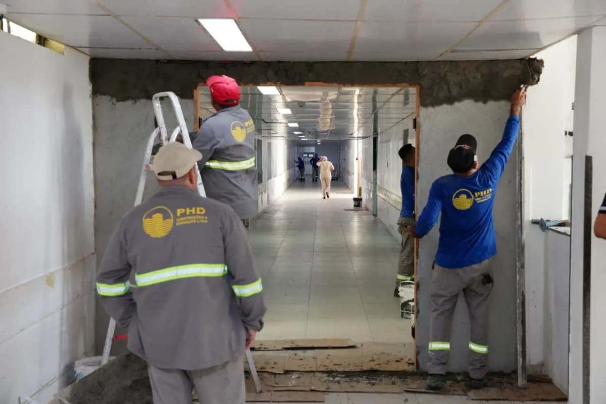 Após décadas de superlotação, corredores da emergência do HGF são esvaziados em Fortaleza