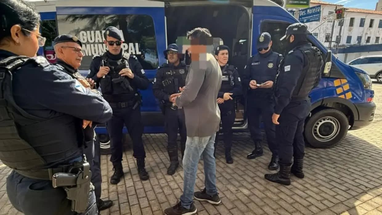 Adolescente denuncia importunação à Guarda Municipal e suspeito acaba preso ao aparecer para buscá-la