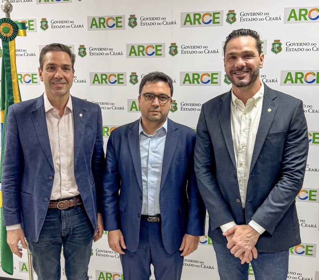 Arce autoriza entrada de novas empresas em linhas do Vale do Jaguaribe e Litoral Leste