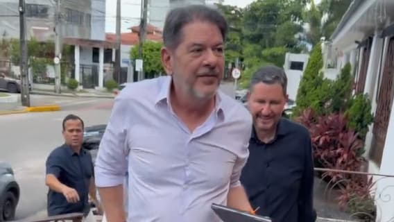 Cid admite disputar reeleição ao Senado, mas decisão ainda depende de Júnior Mano
