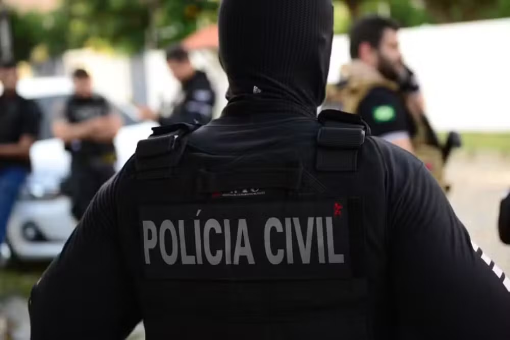 Professora passa mal após beber água supostamente envenenada em escola no Ceará; polícia investiga tentativa de homicídio