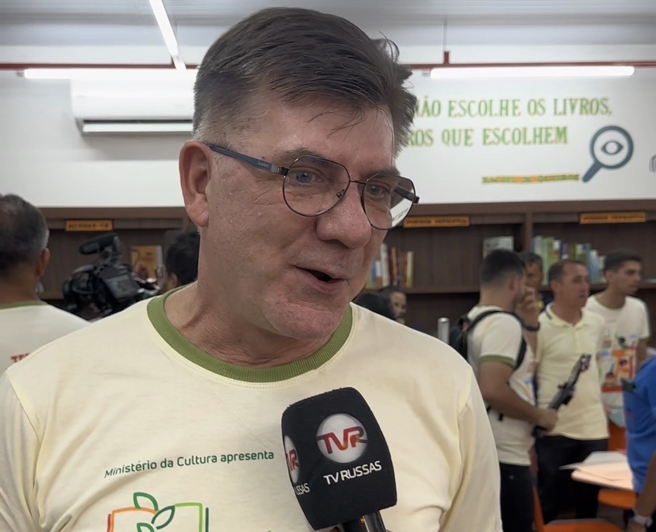 Biblioteca Rachel de Queiroz é inaugurada na Escola Tia Benilce através do projeto Territórios da Leitura