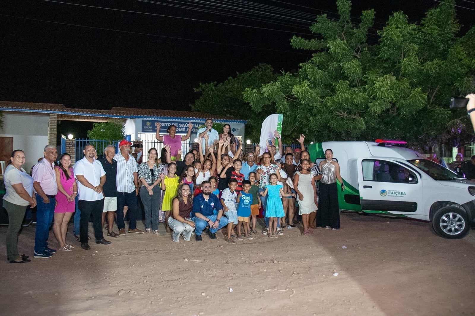 Antoniel Holanda entrega ambulância 0 km ao Assentamento Tomé Afonso, em Itaiçaba