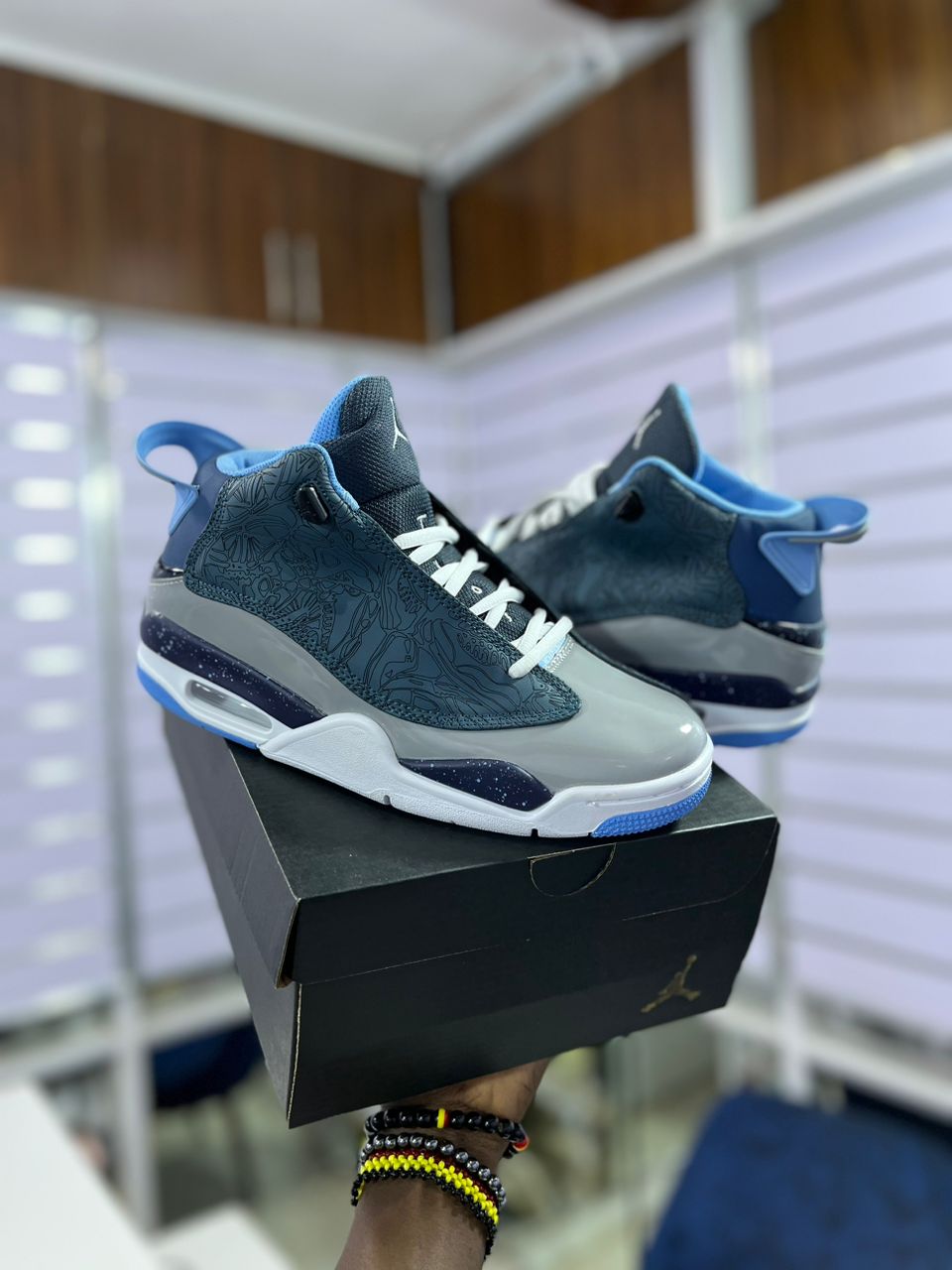 NICE SHOE