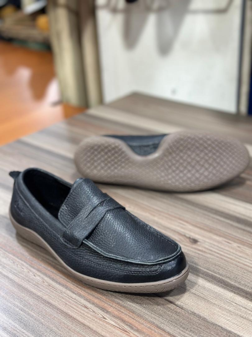 Men's Premium Pebbled Leather Slip-On Penny Loafers