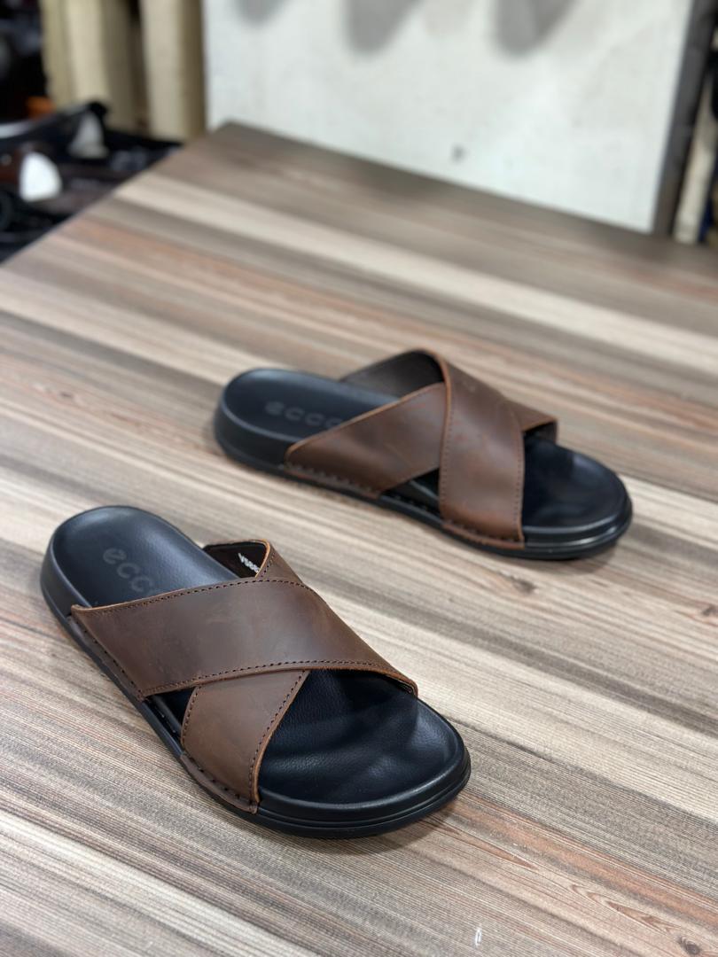 ECCO Men's Black Leather Cross-Strap Slide Sandals
