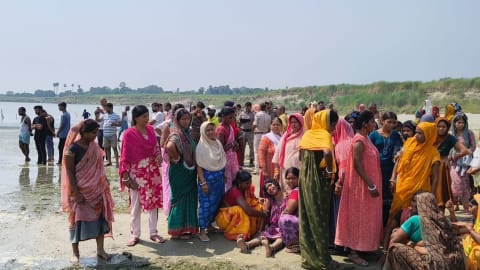 चार सगी बहनों समेत पांच किशोरियां गंगा में डूबीं
