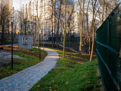 В Курске закончен второй этап благоустройства лесопарка на проспекте Клыкова