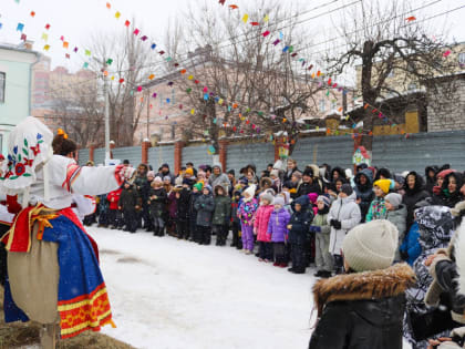 В Областном центре развития творчества детей и юношества отпраздновали Масленицу