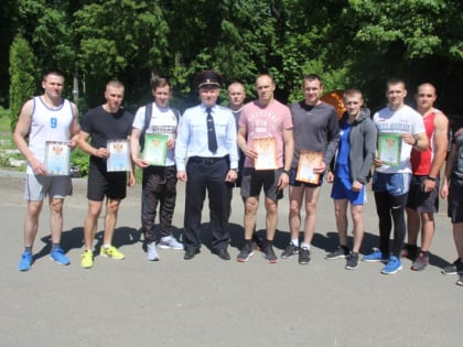 Сотрудники органов внутренних дел Курской области приняли участие в легкоатлетическом кроссе