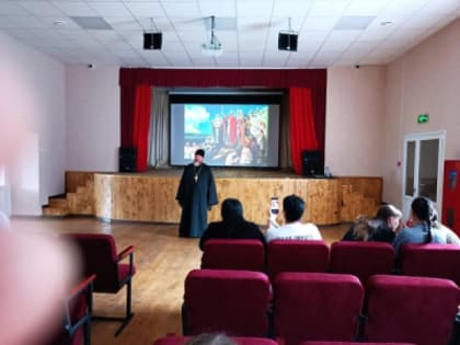 Благотворительная акция с показом российского художественного фильма 2023 года «Русский крест»