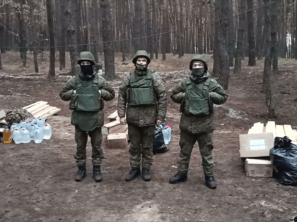 Самарские единороссы доставили в Курск гуманитарную помощь