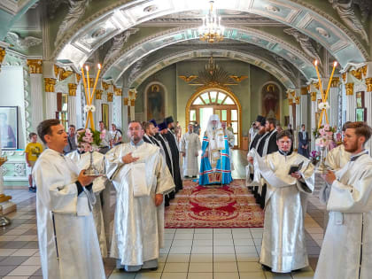 Престольный праздник в Преображенском храме Курска