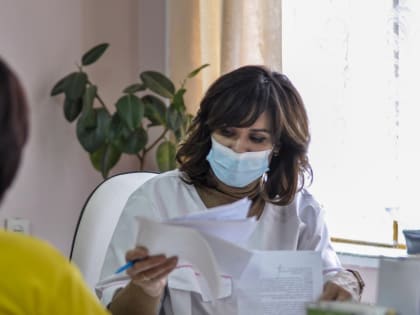 Врачи Курского онкоцентра осмотрели 70 человек в Курчатовском районе