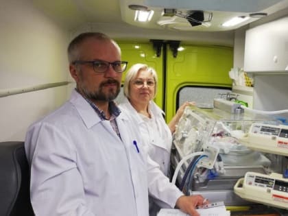 Двух детей из Курска эвакуировали на реанимобиле в Москву