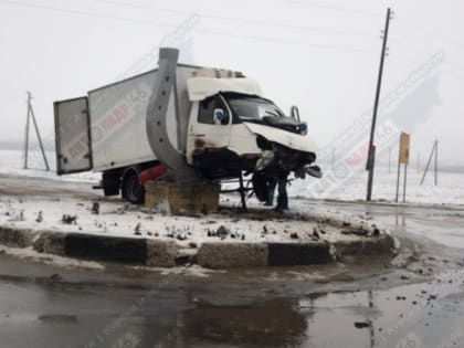 В Курской области водитель “Газели” протаранила подкову