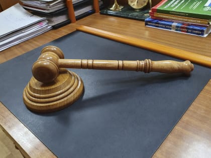 Экс-главу курского комздрава судят за ущерб региональному бюджету в 24 миллиона рублей