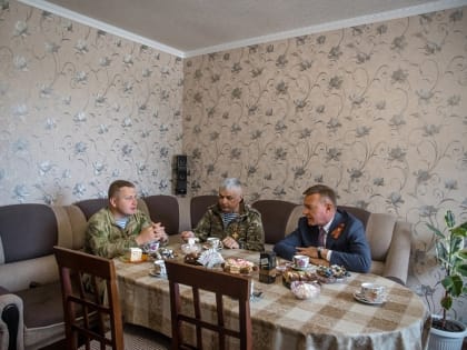 Губернатор Курской области встретился с участниками специальной военной операции