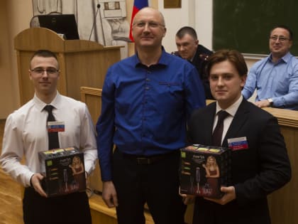 Торжественное награждение сотрудников ОМО ДНД при КГМУ