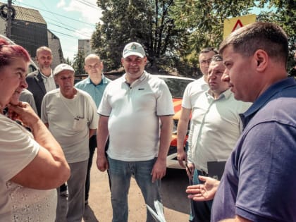 В Курске на улице Фрунзе ведется ремонт автомобильной дороги