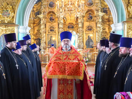 Церковные награды к празднику Святой Пасхи