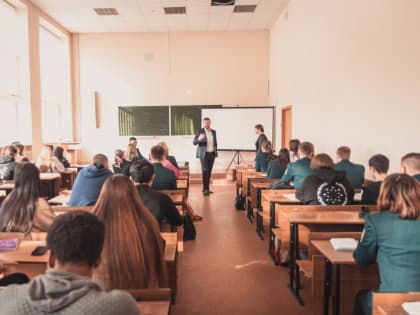 Встреча с представителем Избирательной комиссии Курской области