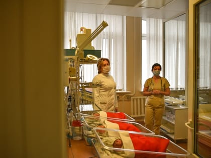За пять дней нового года в Курске в перинатальном центре родились 25 девочек и 18 мальчиков