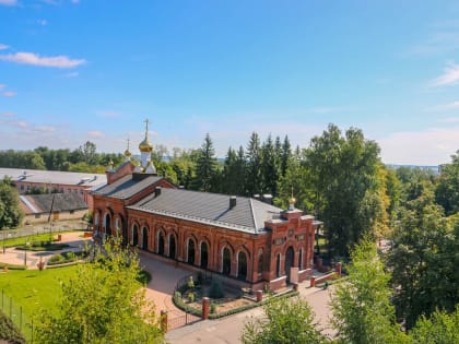 Престольный праздник в больничном храме святого великомученика и целителя Пантелеимона в поселке Искра